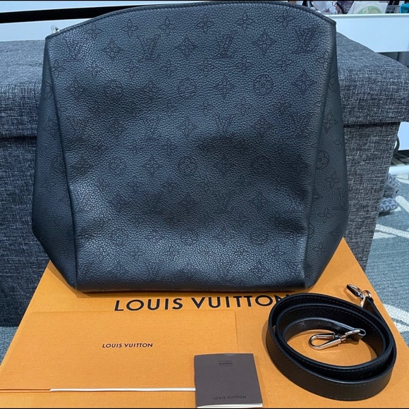 LV Babylone PM Mahina - Picture 1 of 11